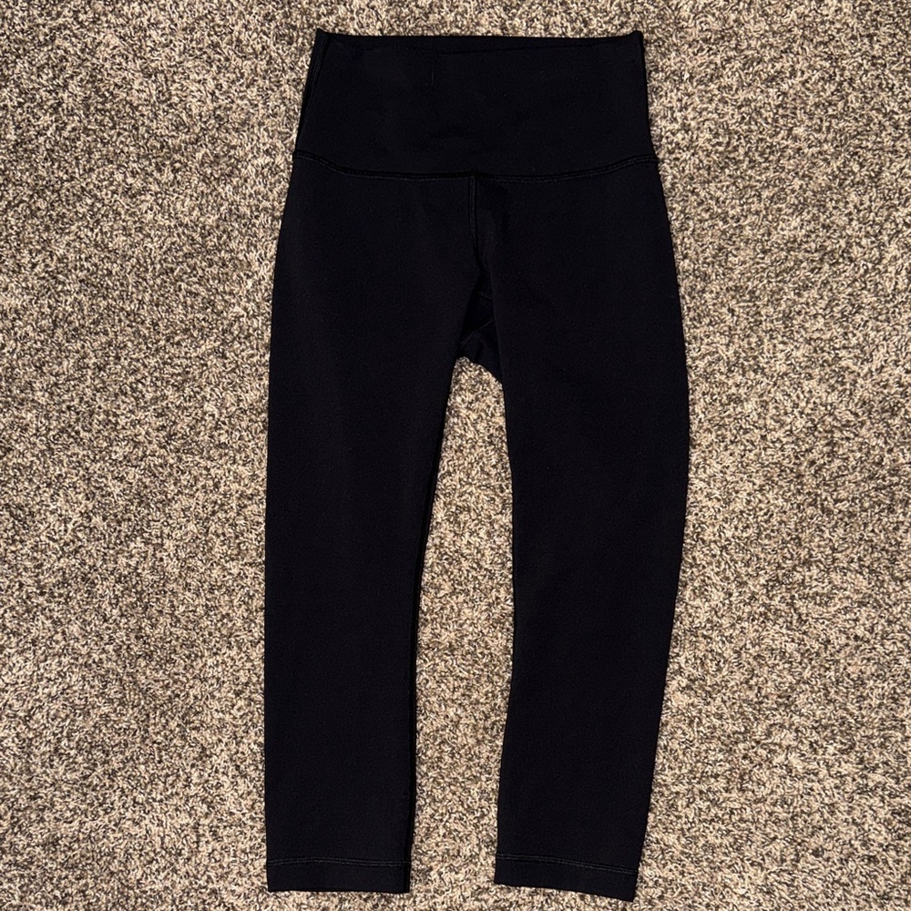Lululemon Capri Legging size 4 - Picture 4 of 8